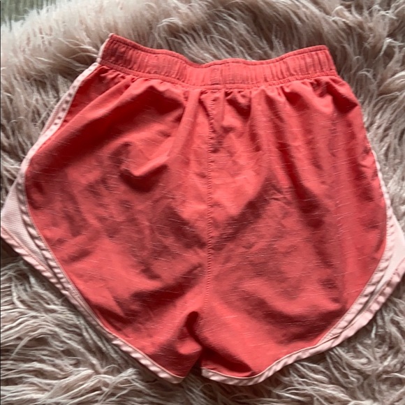 Nike athletic shorts - Picture 3 of 4